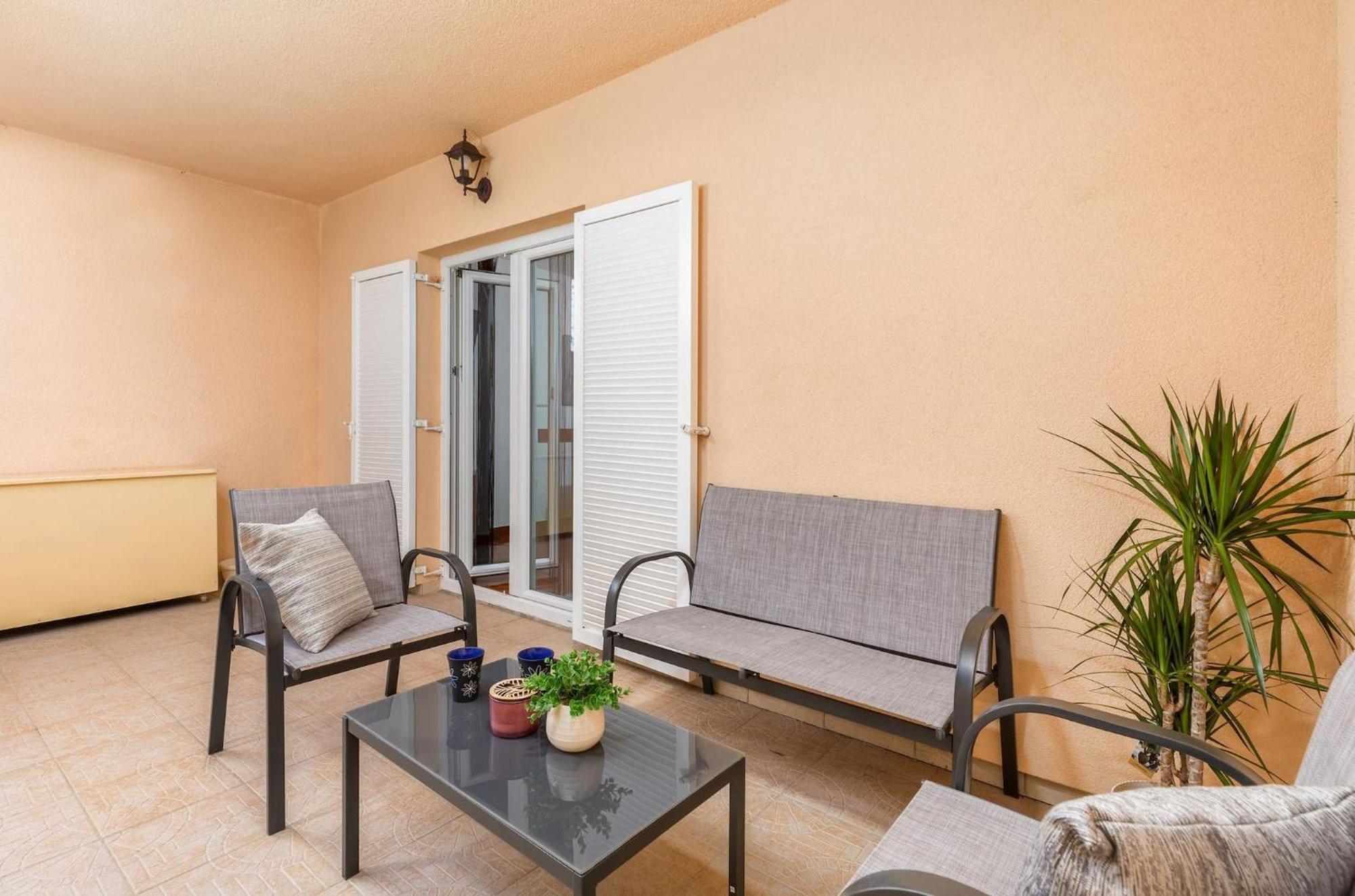 Apartment Buneta With Relaxing Outdoor Area Ližnjan Exterior foto